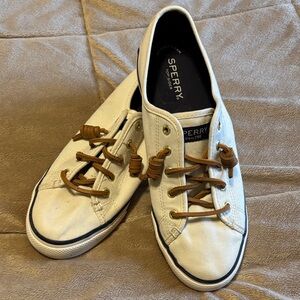 Sperry Women’s Off-White Canvas Deck Boat Shoes Laces 9M
